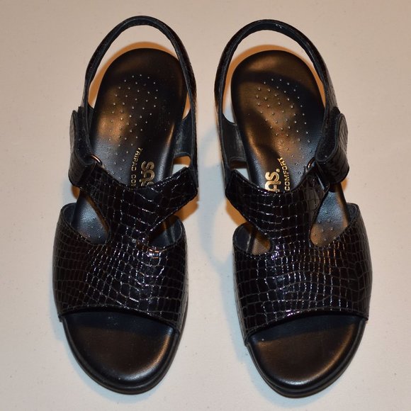 SOLD • SAS Suntimer Black Crocodile Slingback Sandals Embossed Size 6 1/2 W USA - Picture 1 of 11
